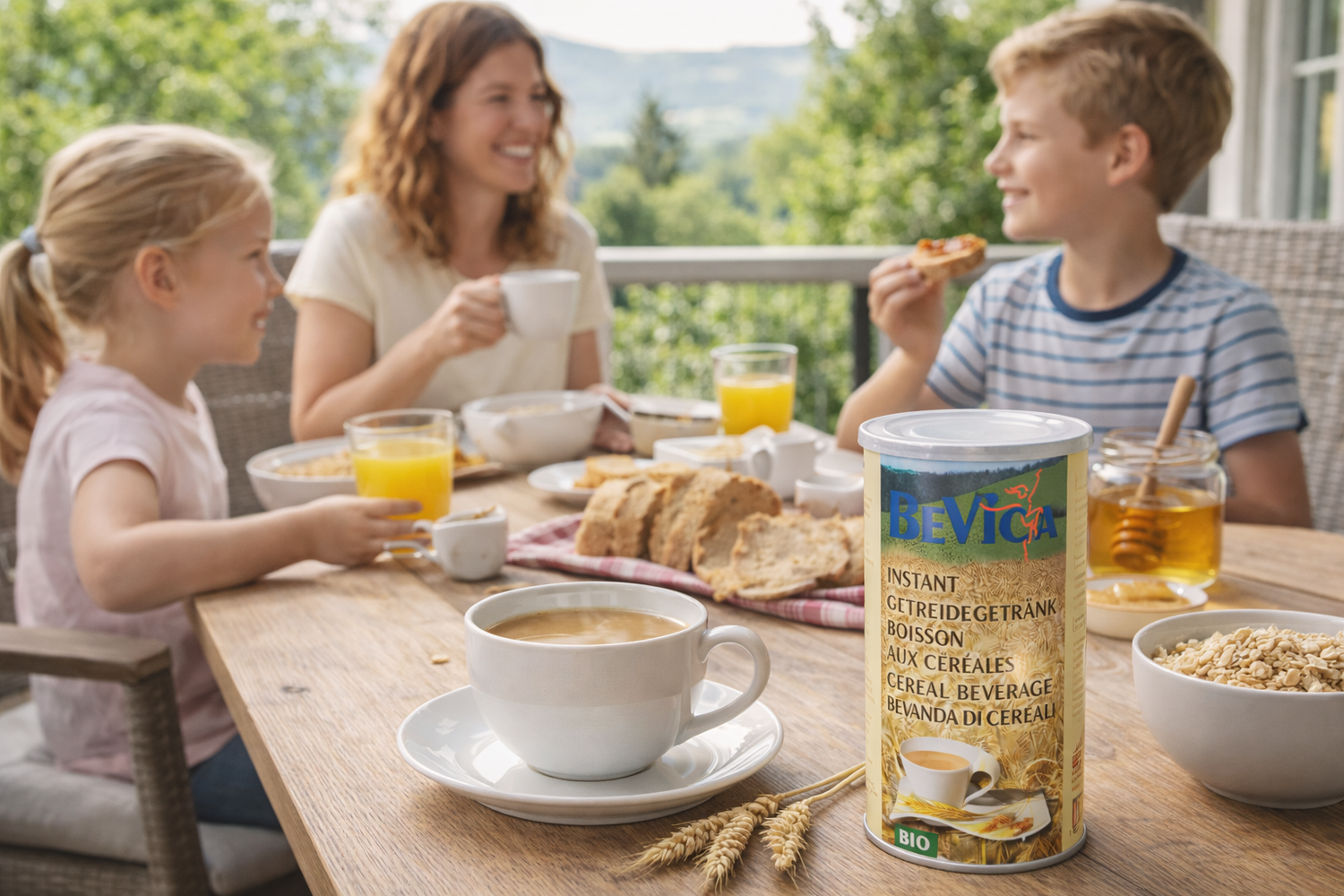 Café de céréales sans caféine pour le petit-déjeuner